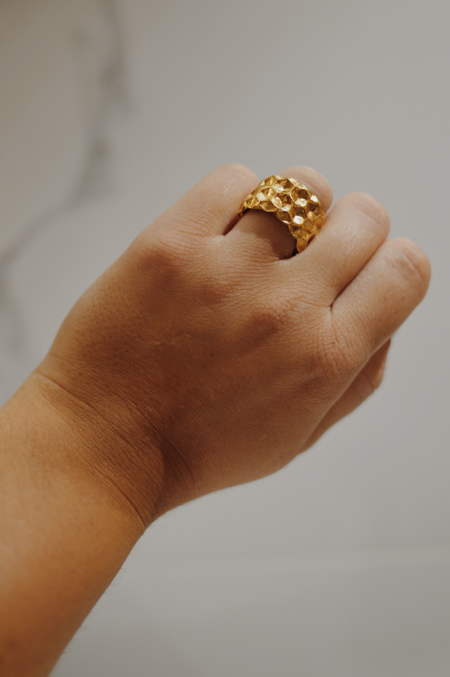 Beehive ring Beehive ring