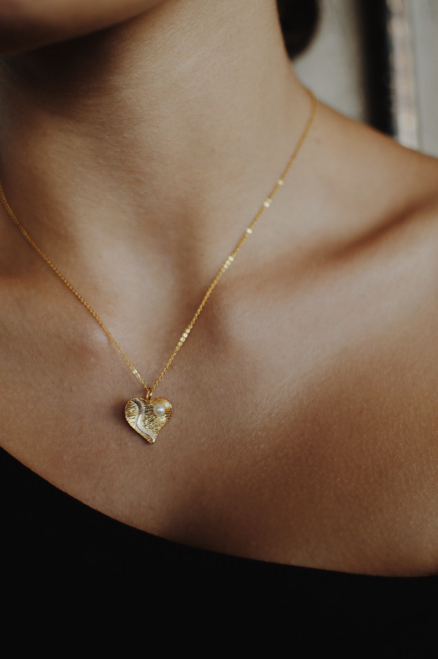 Heart necklace with pearl Heart necklace with pearl