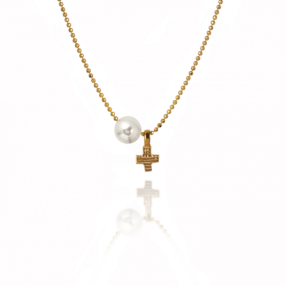 Chain necklace with pearl and cross Chain necklace with pearl and cross