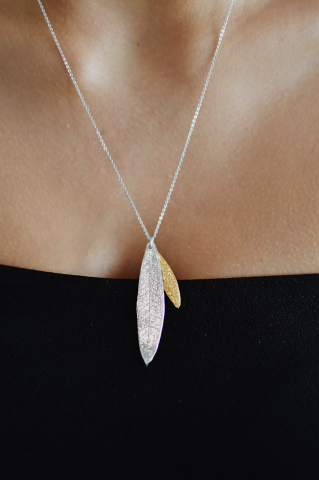 Double Olive leaves necklace Double Olive leaves necklace